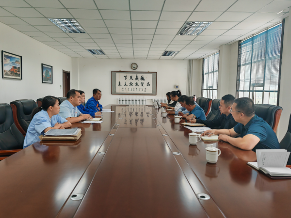 現(xiàn)場(chǎng)協(xié)調(diào)化解企業(yè)不動(dòng)產(chǎn)登記歷史遺留問題為企業(yè)排憂解難
